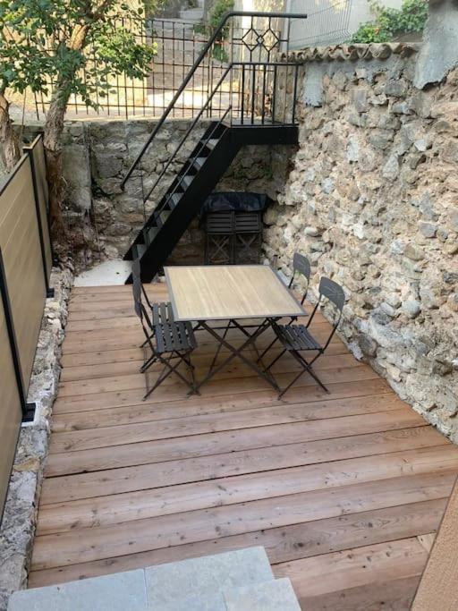 Agreable Maison De Village. Castellane Exterior foto